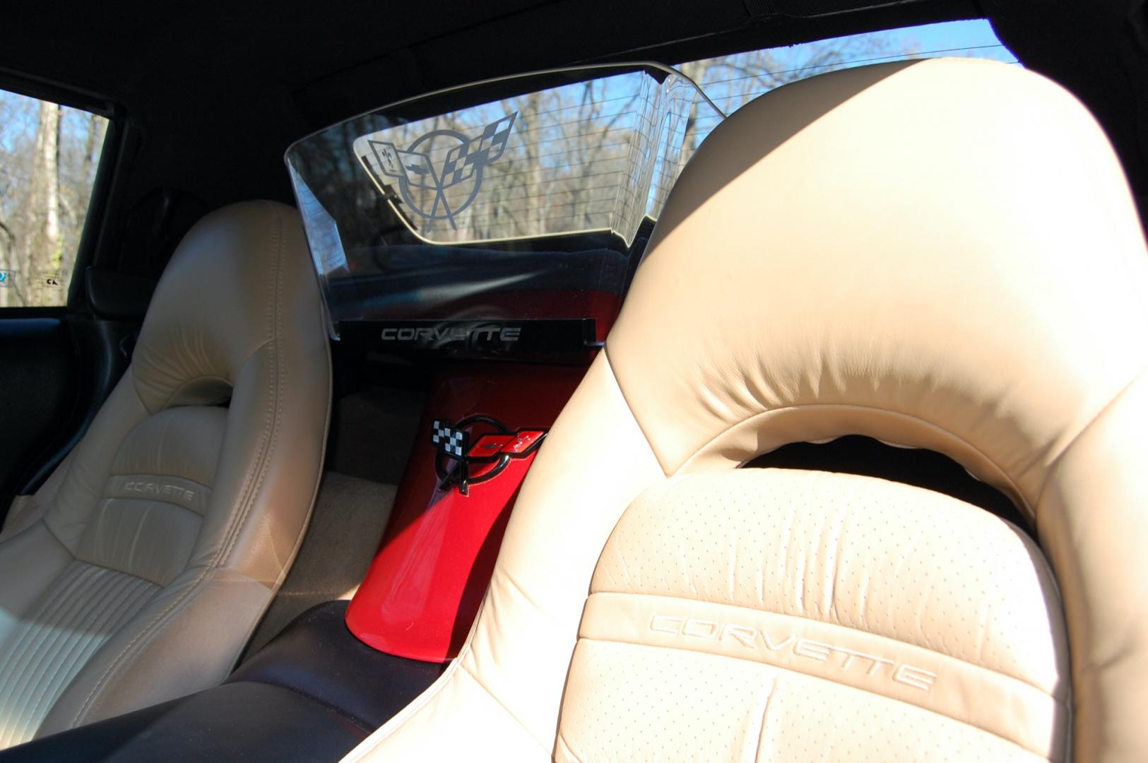 1998 Burgundy /Beige Leather Chevrolet Corvette (1G1YY32G9W5) with an 5.7 liter V8 engine, Automatic transmission, located at 6528 Lower York Road, New Hope, PA, 18938, (215) 862-9555, 40.358707, -74.977882 - Photo#42